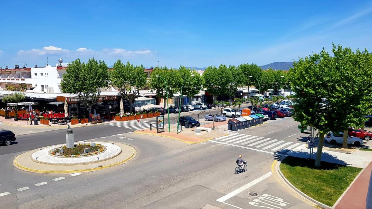 Leroy Apartment Empuriabrava Luaran gambar