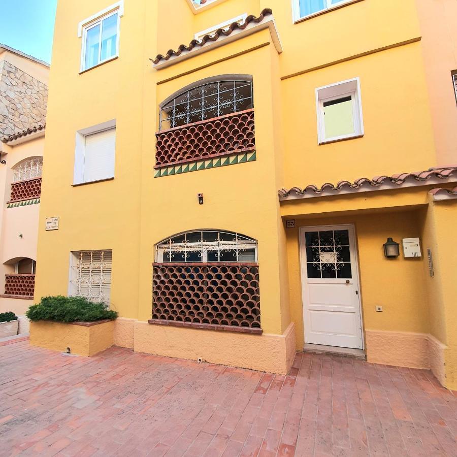 Leroy Apartment Empuriabrava Luaran gambar